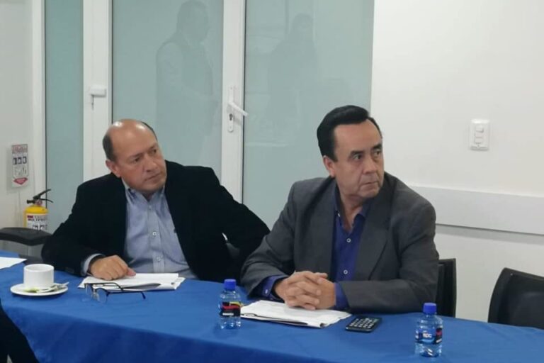 56781184_2222534447822678_1083578024957313024_n-960x640