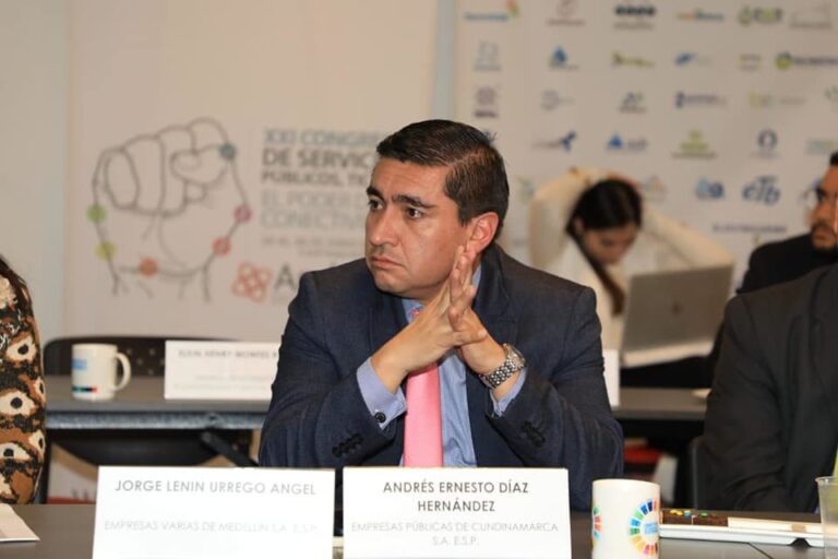 64434303_2336459003096888_5335636974172635136_n-960x640